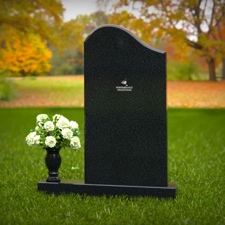 1334 - Modern Curved Headstone with Single Vase