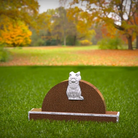 1459 - Elegant Brown Granite Cat Memorial Headstone with Sculpted Cat Relief