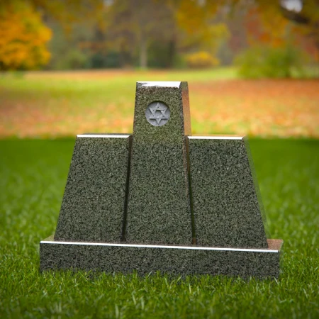 1403 - Triangular Tribute Memorial with Star of David