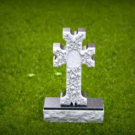 1555 - Ornate Floral Cross Headstone – A Symbol of Faith and Remembrance - 6