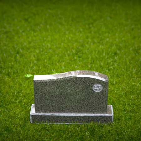 1386 - Jewish Memorial Headstone with Star of David - 4