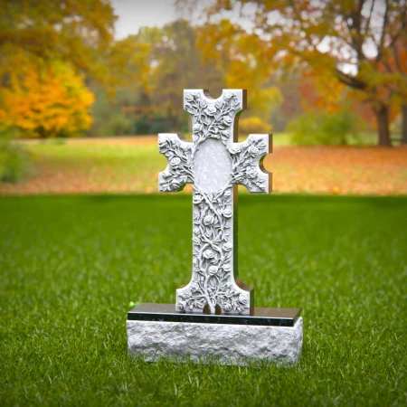 1555 - Ornate Floral Cross Headstone – A Symbol of Faith and Remembrance - 7