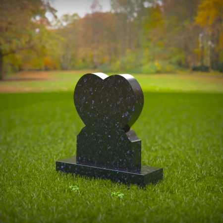 1432 - Heart-Shaped Islamic Gravestone with Arabic Inscription - 3