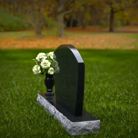 1356 - Classic Arched Granite Headstone – A Timeless Memorial - 51