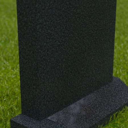 1713 - Traditional Curved Memorial Headstone for a Timeless Tribute - 6